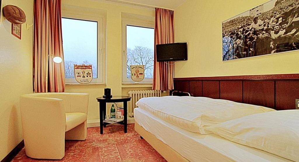 Retro - Art - Hotel 吕嫩 外观 照片