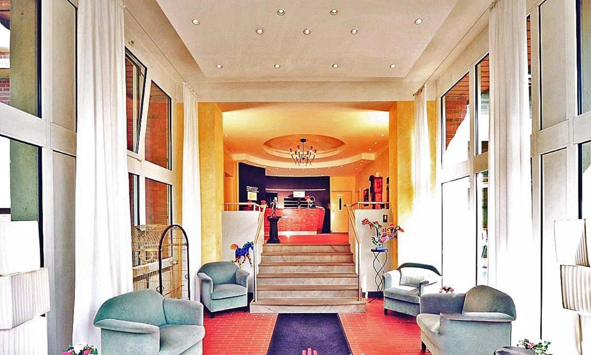 Retro - Art - Hotel 吕嫩 外观 照片