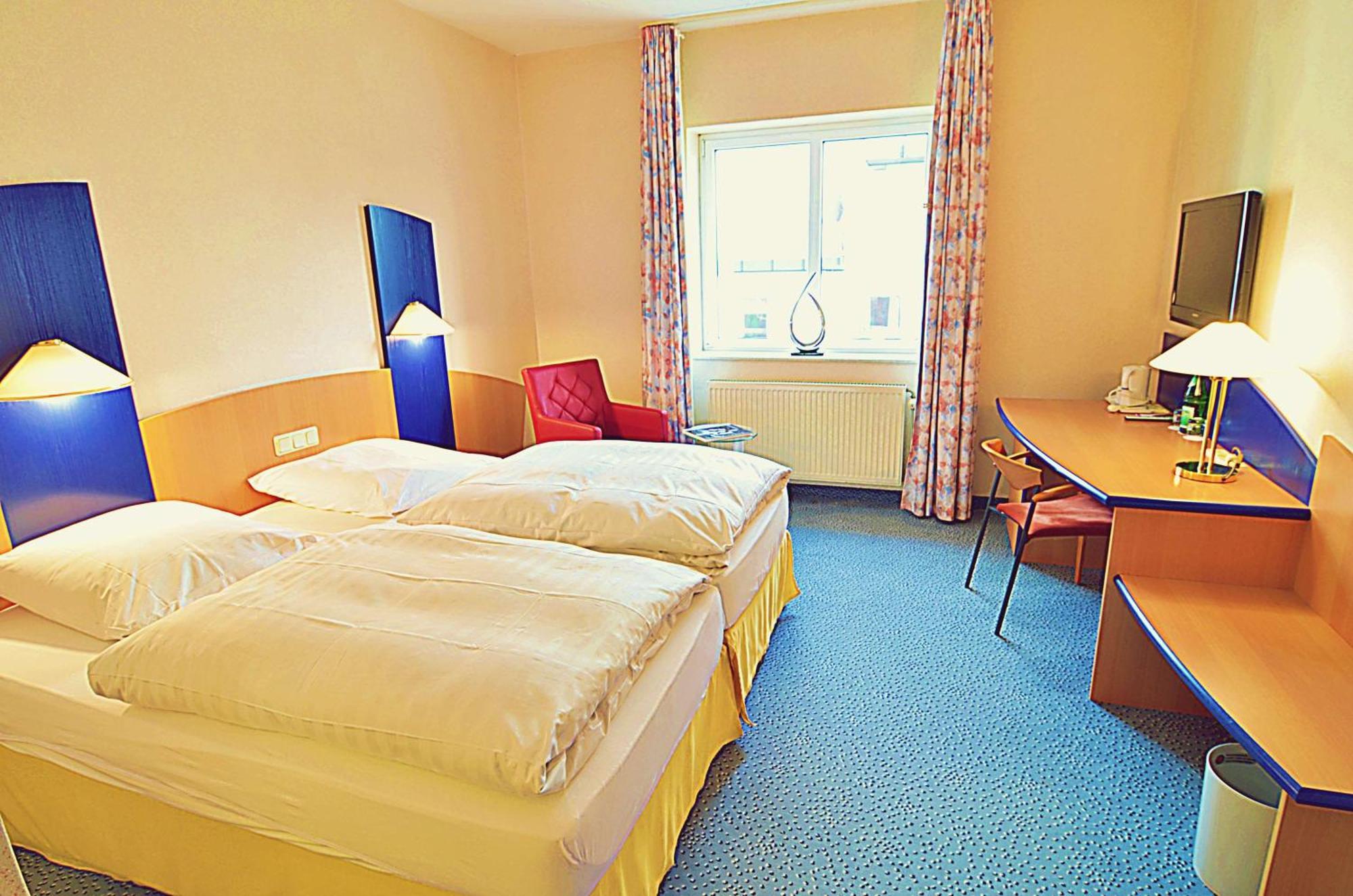 Retro - Art - Hotel 吕嫩 外观 照片