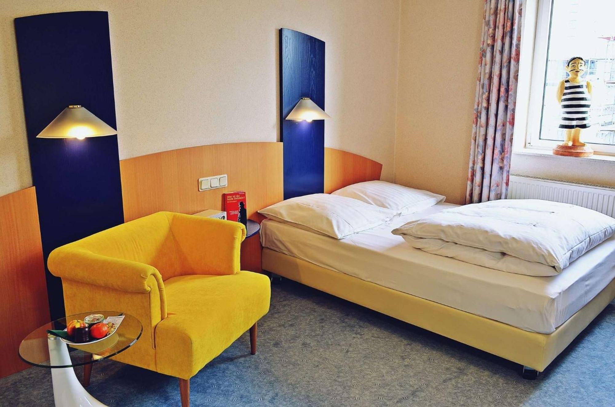 Retro - Art - Hotel 吕嫩 外观 照片